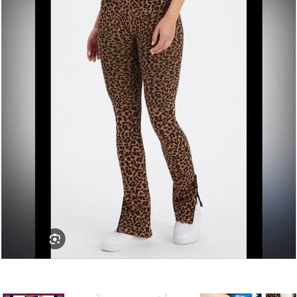 Fabletics Cloud Seamless High-Waisted Split Flare: Wavy Cheetah/Black
